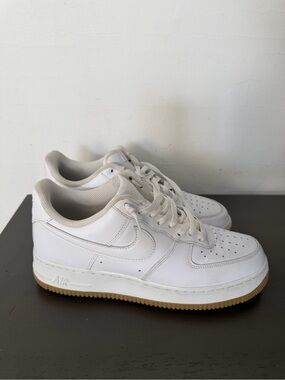 Men’s White Nike Air Force 1 Low Top Gum Bottoms Size 9